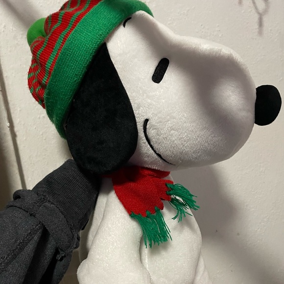 Snoopy - Picture 2 of 2